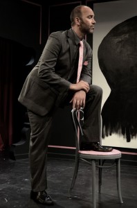 Paul Kubicki's Stage and Cinema review of Trap Door's SMARTPHONES in Chicago