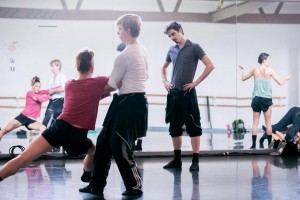 Tony Frankel’s Stage and Cinema feature on Hubbard Street Dance Chicago’s ONE THOUSAND PIECES